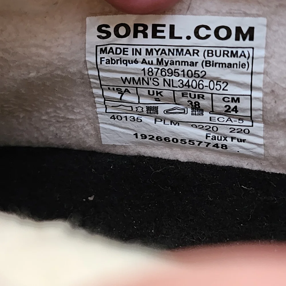 Sorel Out N About Conquest Waterproof Winter Boots Size 7